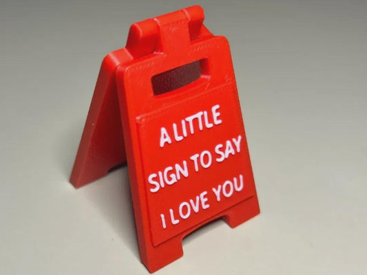 Miniatiūrinė „I LOVE YOU“ dekoracija